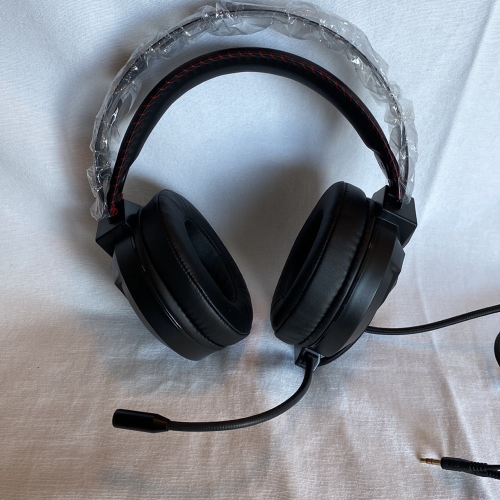 NEW Combatwing gaming headset with microphone - Picture 6 of 12